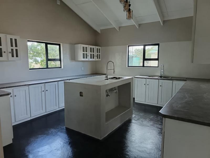 3 Bedroom Property for Sale in Albertinia Western Cape